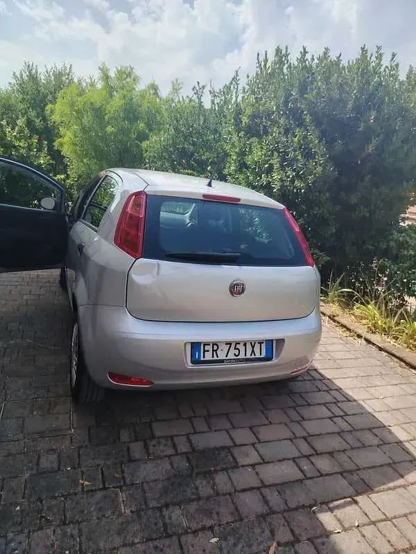 Usata Fiat Punto Street 69 CV (50 kW) 2018 Grigio Utilitaria
