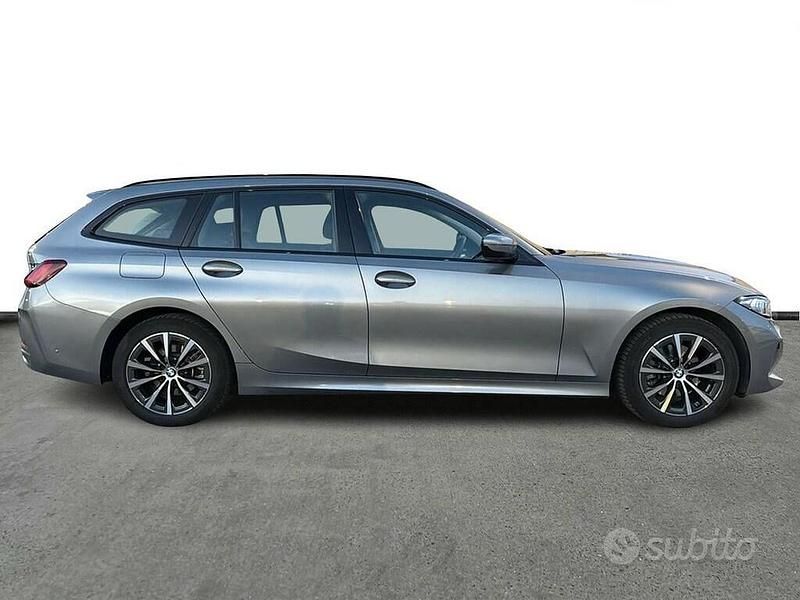 Usata BMW 320e Comfort Edition 190 CV (139 kW) 2025 Grigio Station wagon