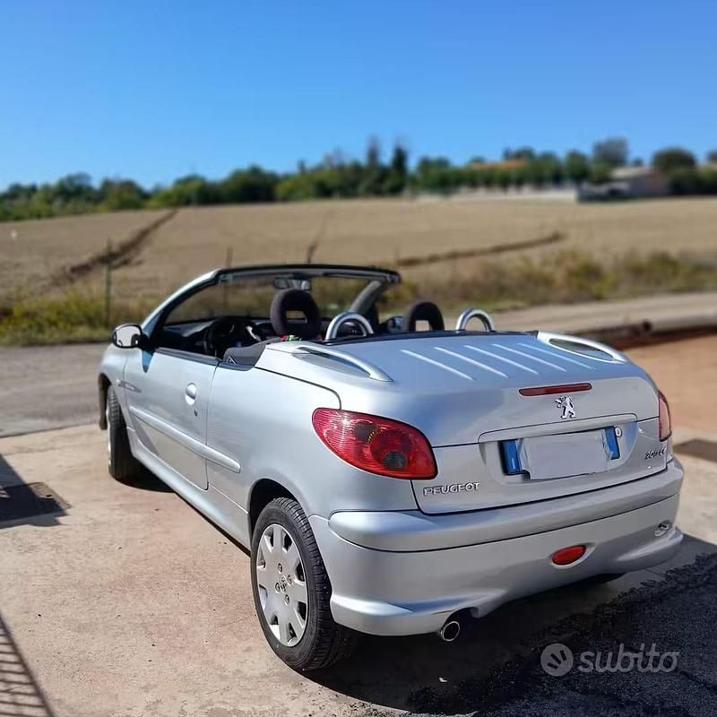 Usata Peugeot 206 CC 2003 Grigio Cabrio