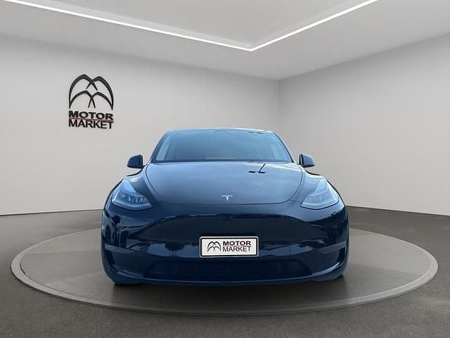 Usata Tesla Model Y Performance 359 kW (489 CV) 2022 Nero / black SUV
