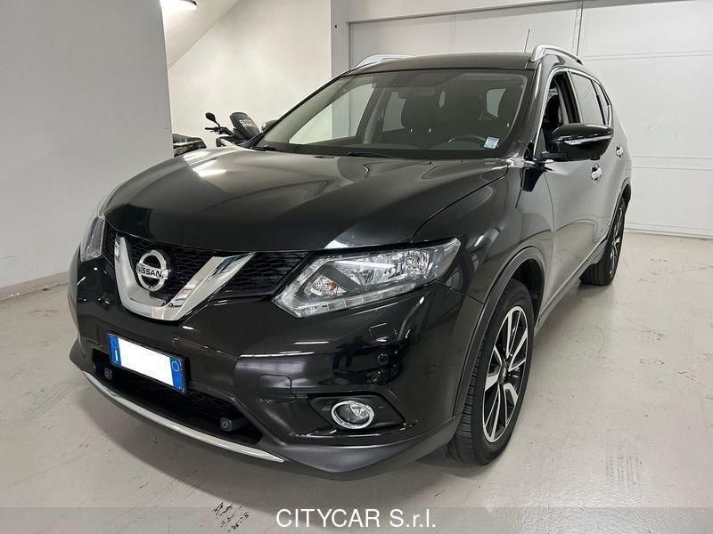 Nero Usata 2017 Nissan X-Trail Tekna SUV | 18.900 € (Molto cara) - Immagine 1/4