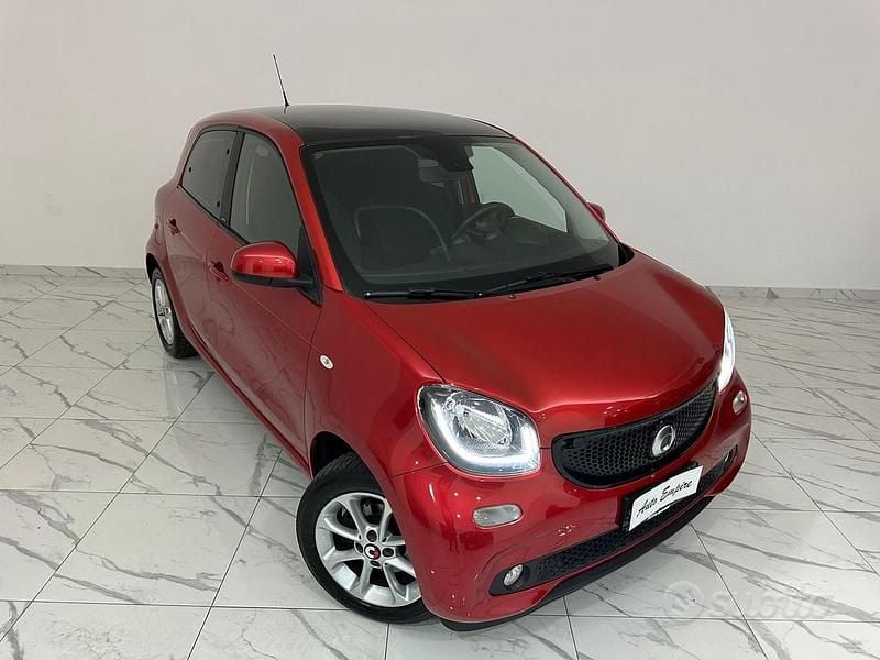 Rosso Usata 2016 Smart ForFour Passion Utilitaria | 11.499 € (Ottimo prezzo) - Immagine 1/4