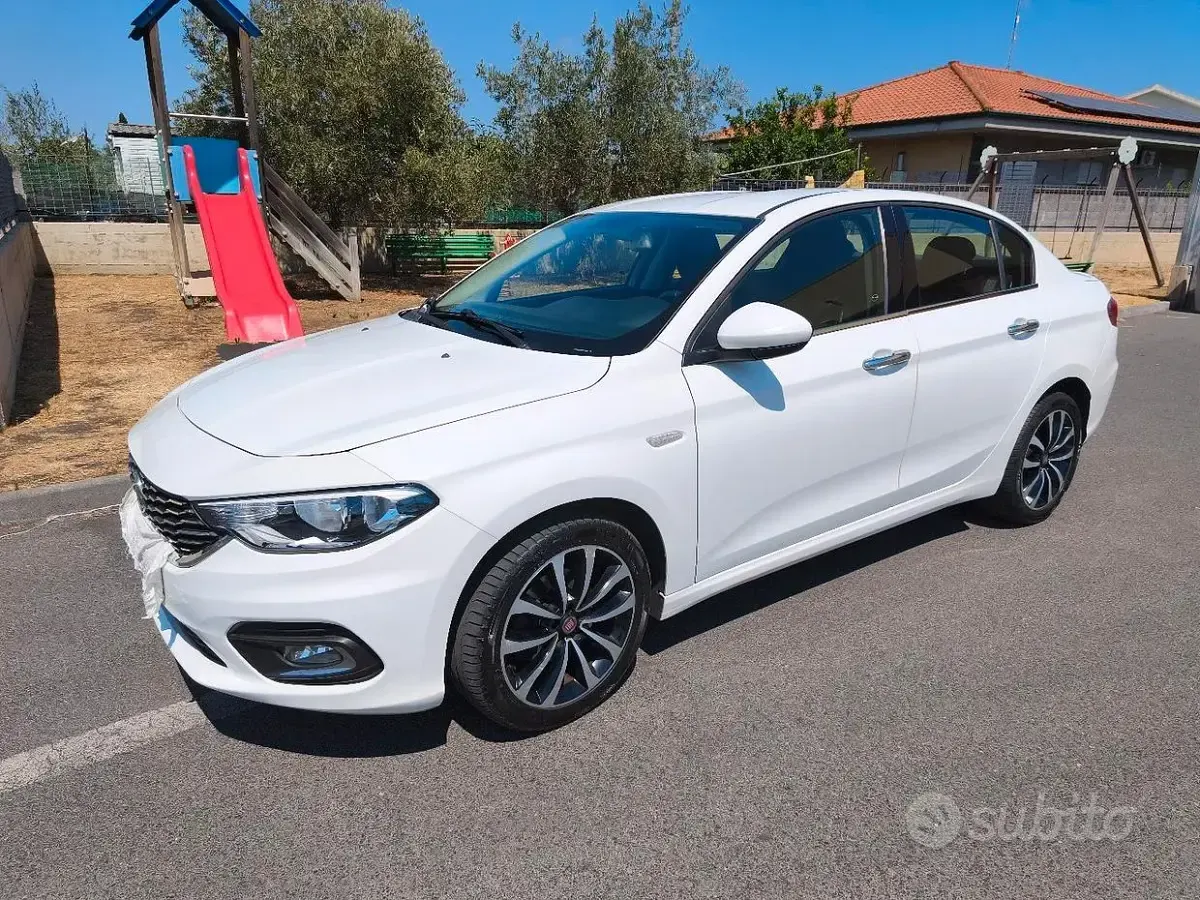 Usata Fiat Tipo 120 CV (88 kW) 2015 Bianco Berlina