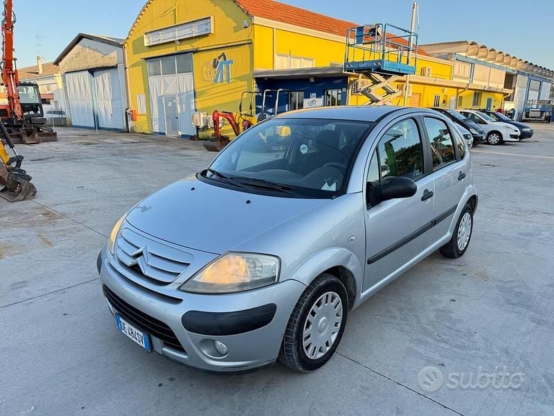 Grigio Usata 2007 Citroën C3 Due volumi | 2900 € (Buon prezzo) - Immagine 1/4