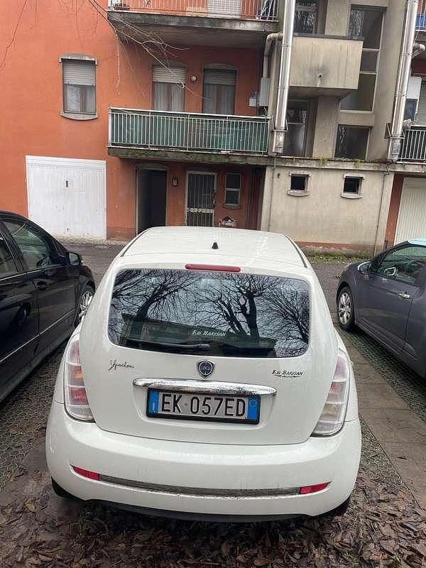 Usata Lancia Ypsilon 69 CV (50 kW) 2011 Utilitaria