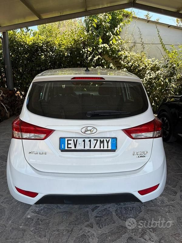 Usata Hyundai ix20 90 CV (66 kW) 2014 Bianco Utilitaria