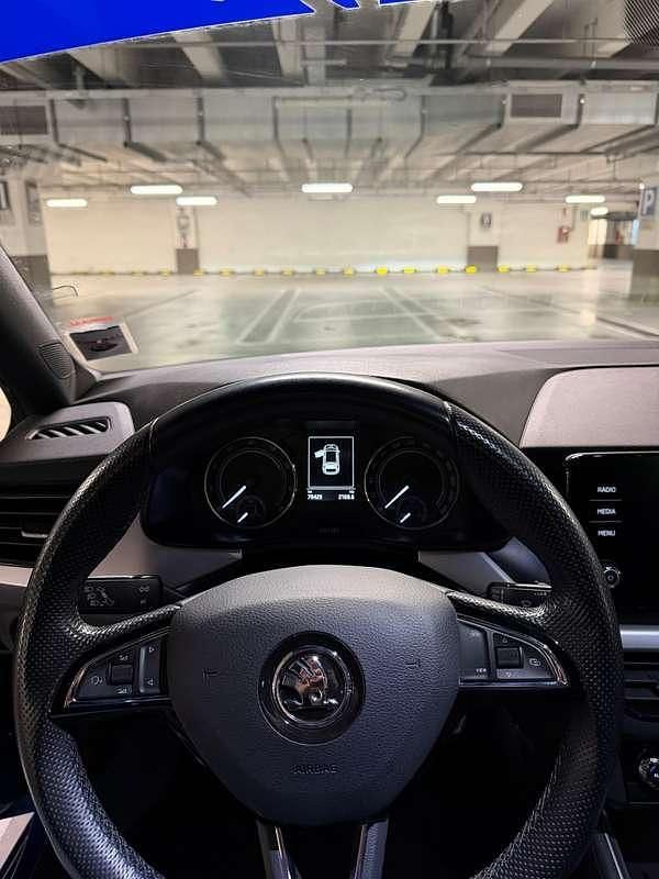 Usata Skoda Scala Sport 116 CV (85 kW) 2019 Blu/azzurro Utilitaria