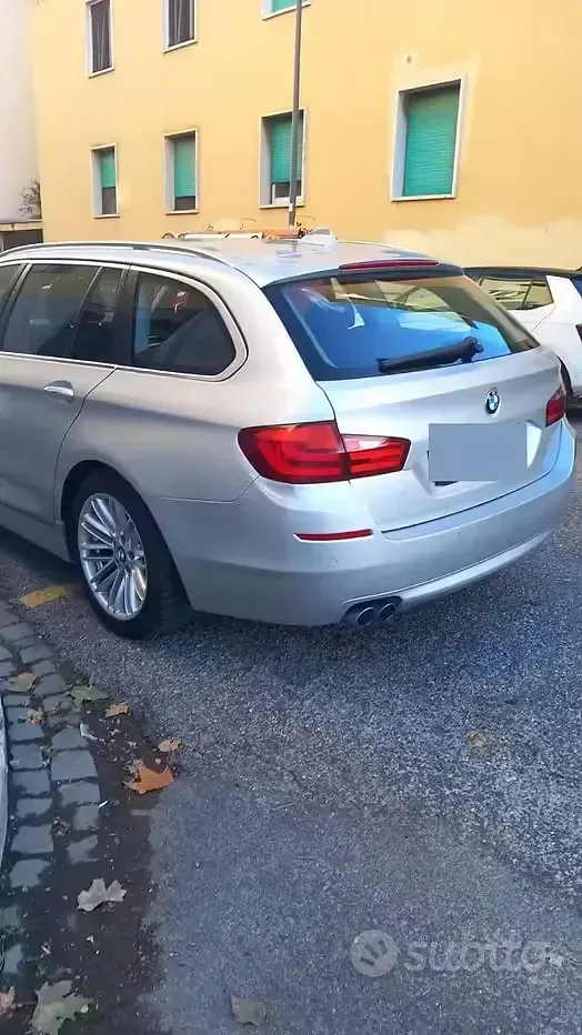 Usata BMW 520 184 CV (135 kW) 2012 Grigio Station wagon