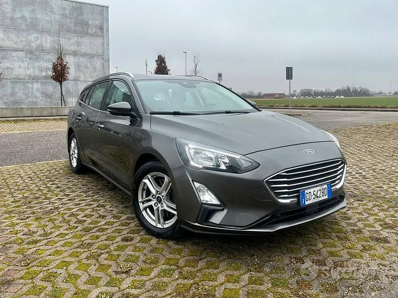 Usata Ford Focus Titanium 95 CV (69 kW) 2020 Grigio Station wagon