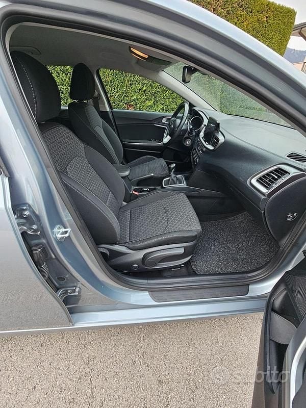 Usata Kia Ceed 140 CV (102 kW) 2019 Utilitaria