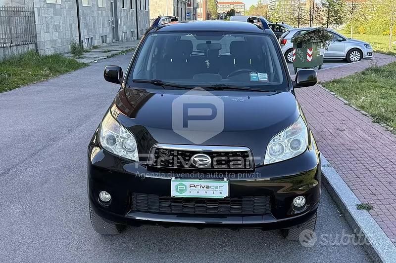 Usata Daihatsu Terios SHO 105 CV (77 kW) 2010 Nero SUV