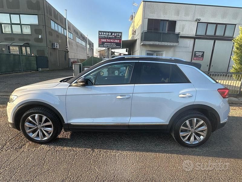 Usata VW T-Roc Style 150 CV (110 kW) 2018 Grigio SUV