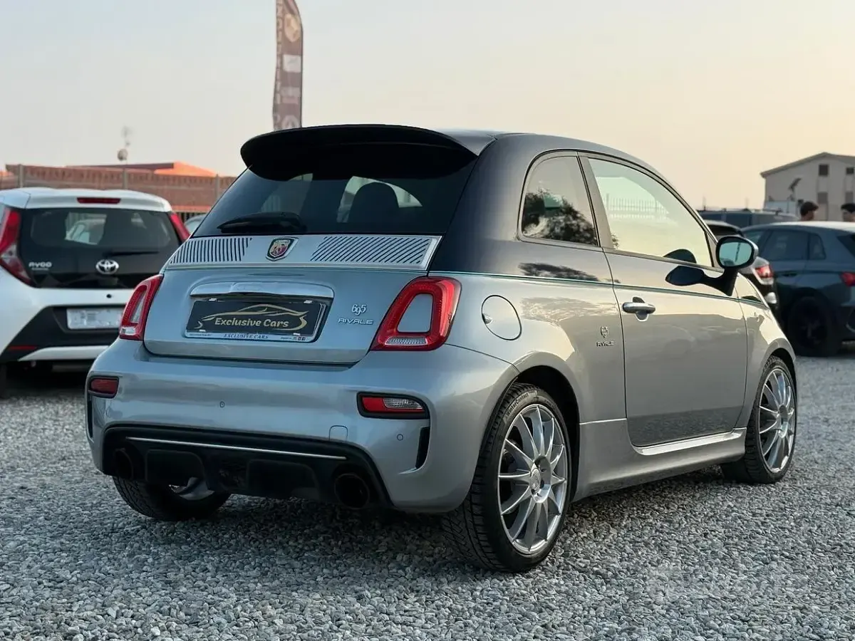 Usata Abarth 695 180 CV (132 kW) 2018 Blu Utilitaria