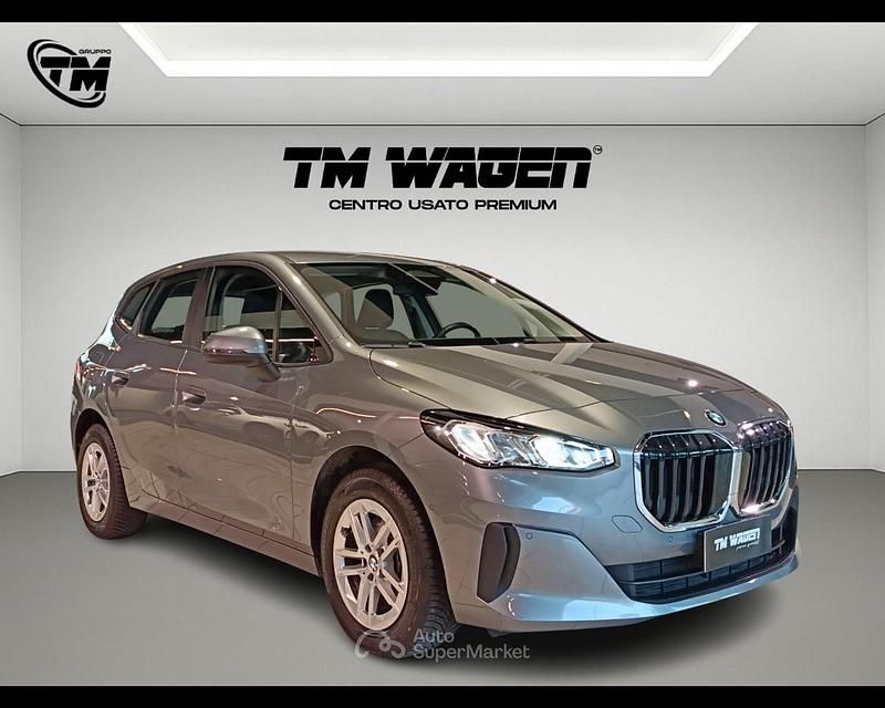 Usata BMW 220 Active Tourer 156 CV (114 kW) 2023 Gray Monovolume