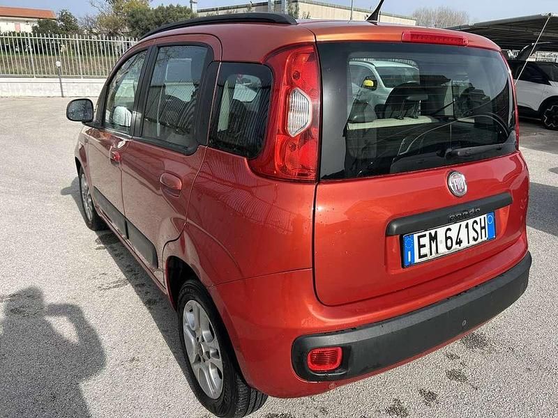Usata Fiat Panda Emotion 75 CV (55 kW) 2012 Arancione Utilitaria