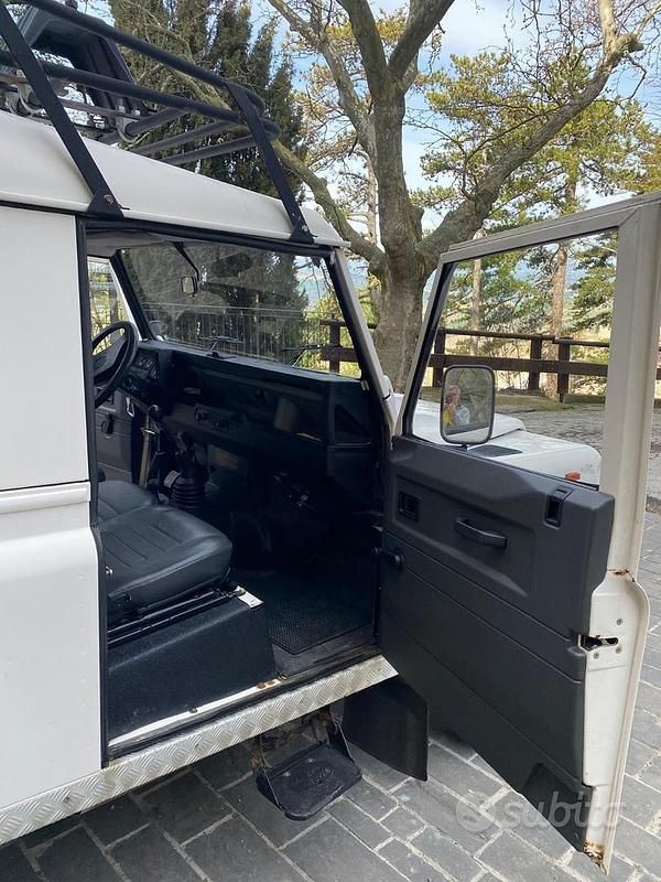 Usata Land Rover Defender 1990 Bianco SUV