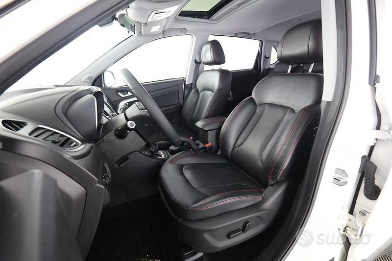 Usata DR DR6 150 CV (110 kW) 2020 White con tetto black SUV