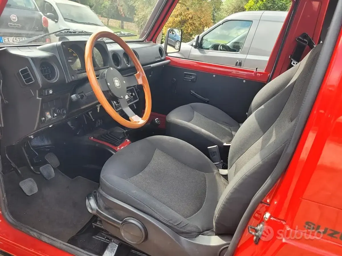 Usata Suzuki Samurai 64 CV (47 kW) 1991 Rosso SUV