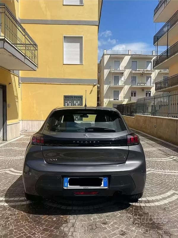 Usata Peugeot 208 Active 75 CV (55 kW) 2023 Grigio Utilitaria