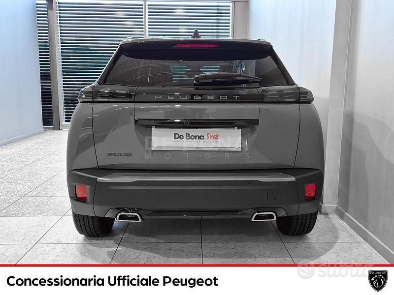 Usata Peugeot 2008 Allure 131 CV (96 kW) 2025 Grigio SUV