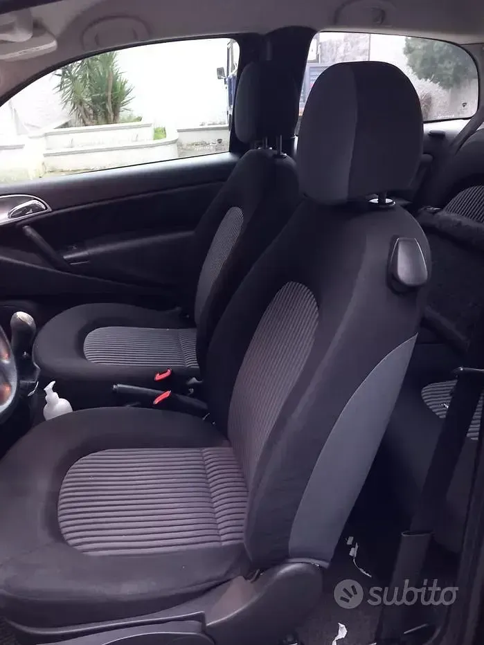 Usata Lancia Ypsilon 75 CV (55 kW) 2008 Nero Utilitaria