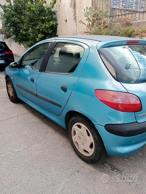 Usata Peugeot 206 1999 Utilitaria