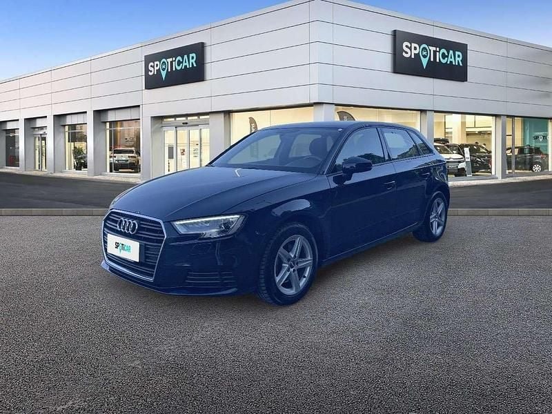 Usata Audi A3 Business 150 CV (110 kW) 2019 Blu Berlina
