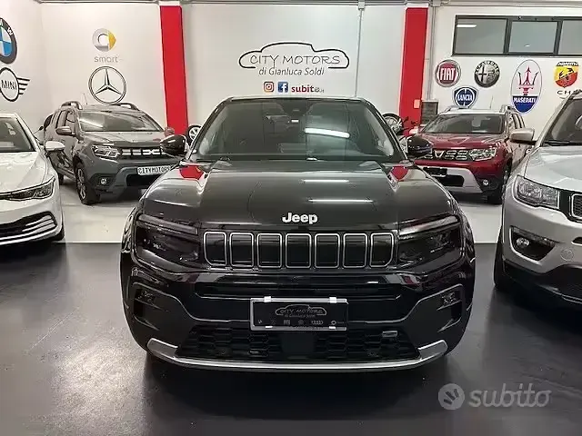 Usata Jeep Avenger Summit 101 CV (74 kW) 2024 Nero SUV
