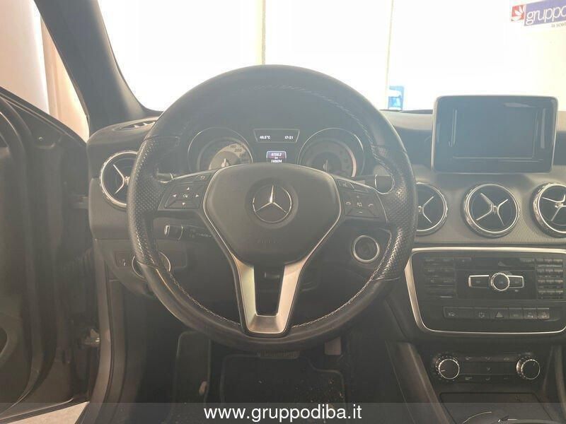 Usata Mercedes GLA200 Sport 135 CV (99 kW) 2015 Grigio SUV