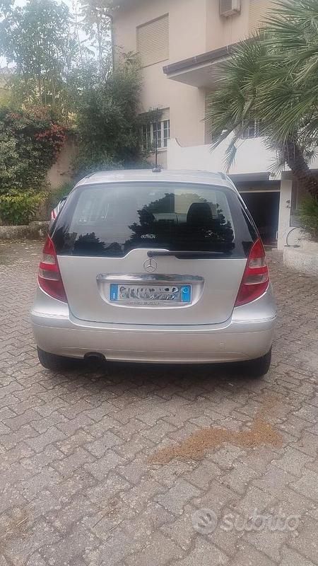 Usata Mercedes A200 Elegance 140 CV (102 kW) 2005 Grigio Utilitaria