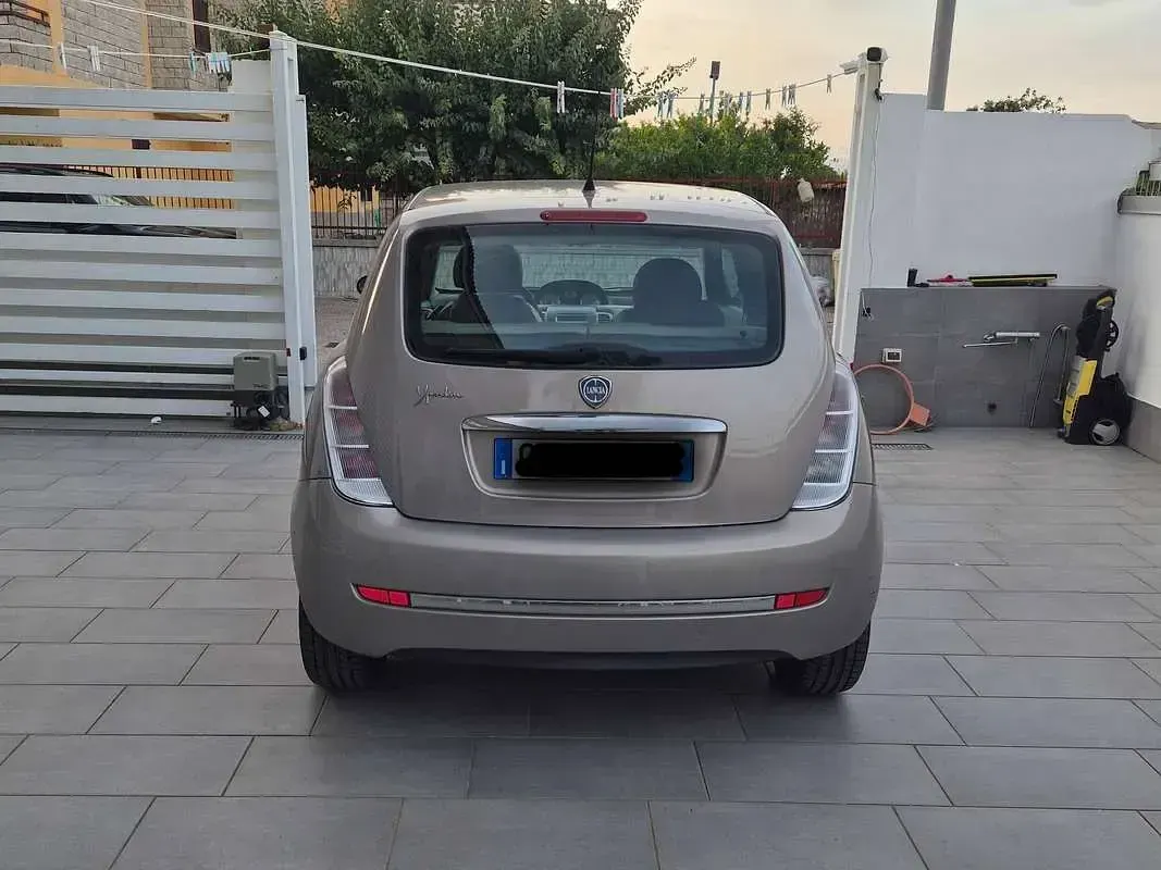 Usata Lancia Ypsilon 75 CV (55 kW) 2009 Utilitaria