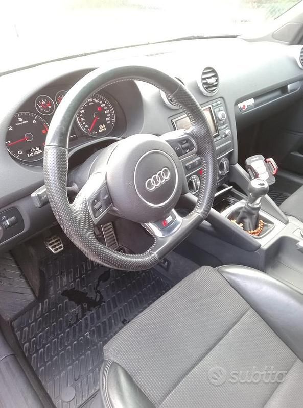 Usata Audi A3 S-Line 105 CV (77 kW) 2010 Nero Utilitaria
