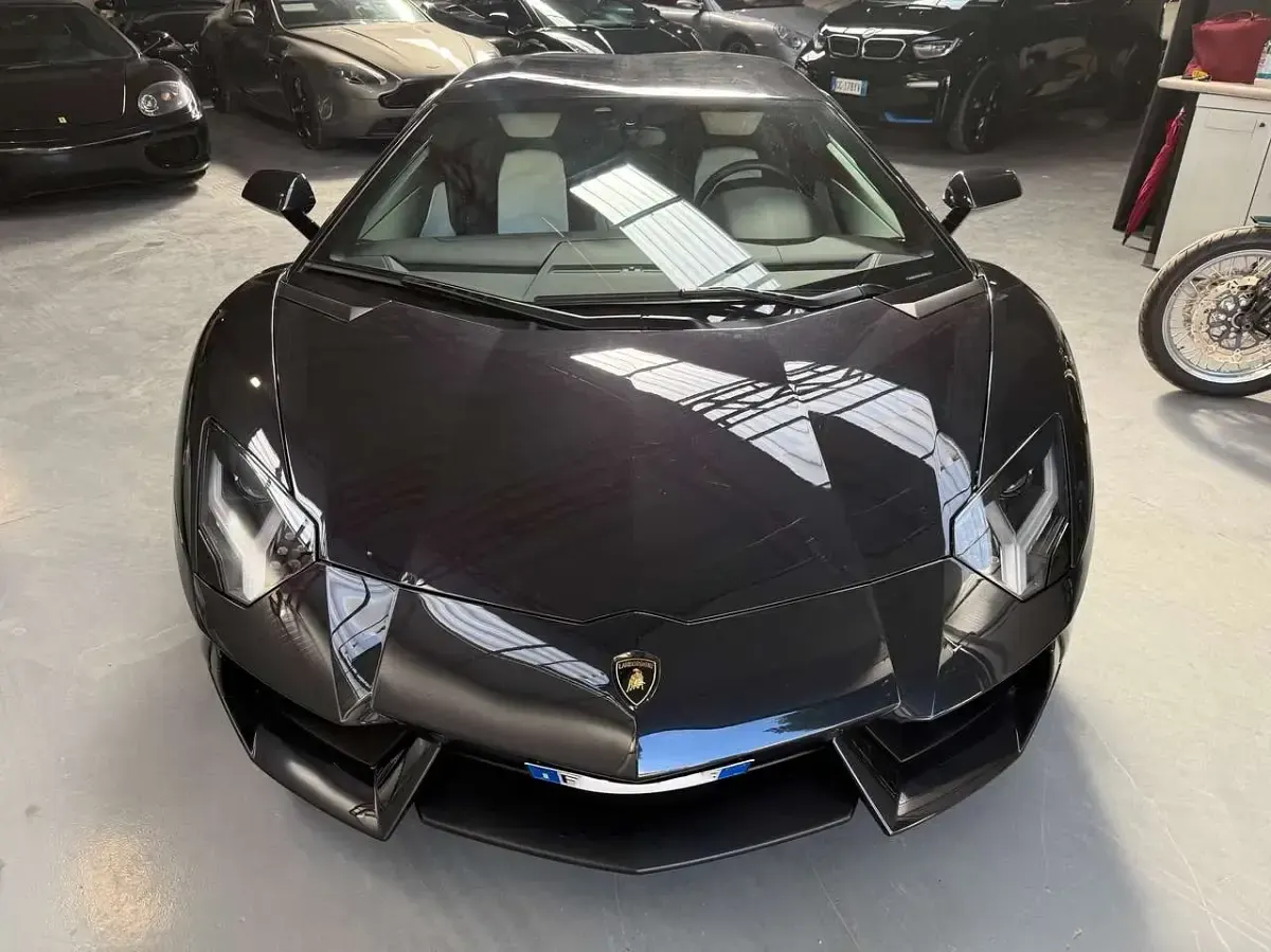 Usata Lamborghini Aventador 700 CV (514 kW) 2016 Nero Coupé