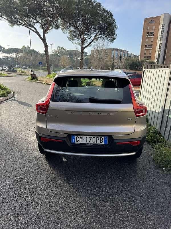 Usata Volvo XC40 Core 129 CV (94 kW) 2023 SUV
