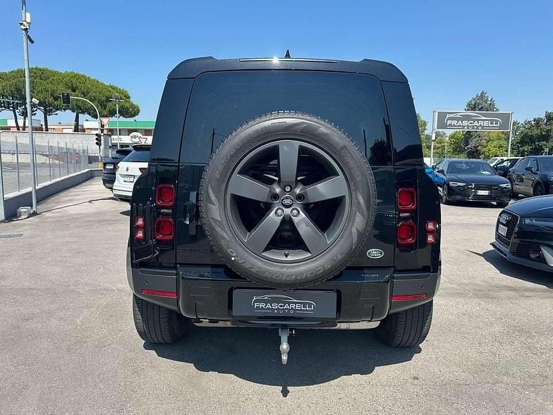 Usata Land Rover Defender HSE Dynamic 249 CV (183 kW) 2023 Nero metallizzato SUV