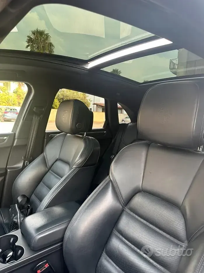 Usata Porsche Macan T 265 CV (194 kW) 2023 Nero SUV