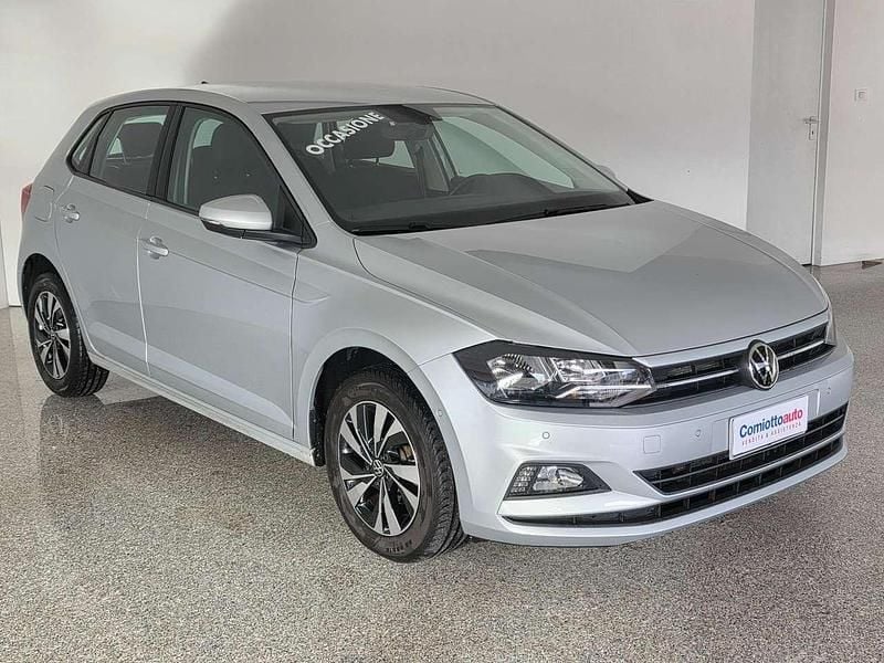 Usata VW Polo Comfortline 95 CV (69 kW) 2021 Grigio Berlina