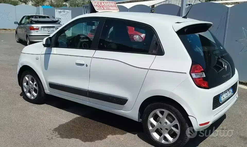 Usata Renault Twingo Intens 69 CV (50 kW) 2016 Bianco Utilitaria