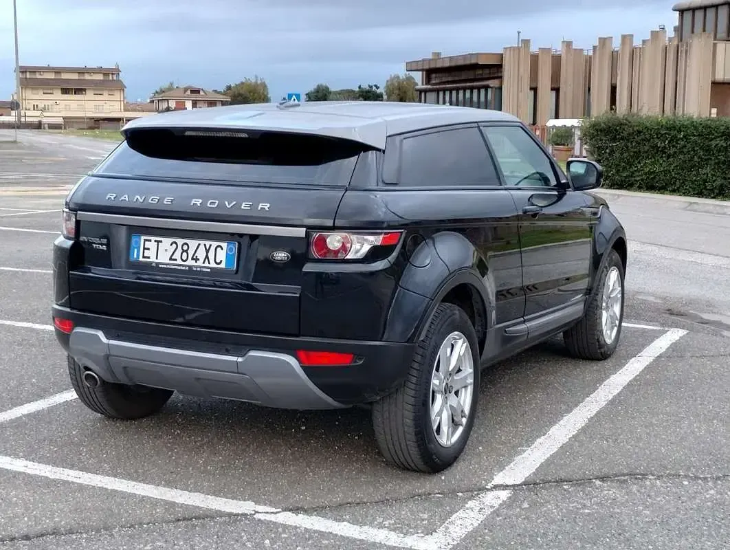 Usata Land Rover Range Rover evoque Prestige 150 CV (110 kW) 2011 Nero SUV
