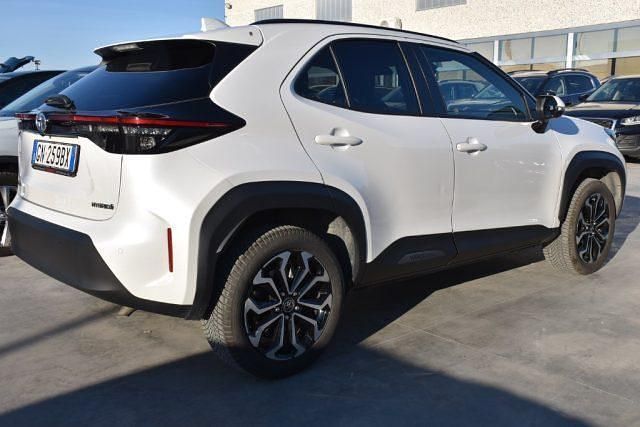 Usata Toyota Yaris Cross Trend 92 CV (67 kW) 2023 Bianco SUV