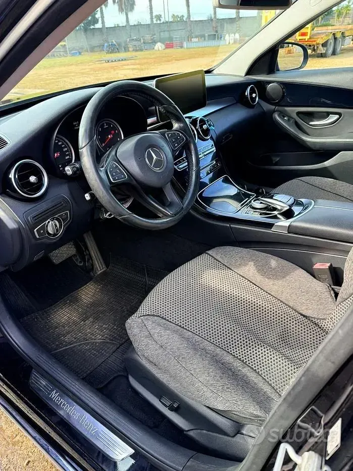 Usata Mercedes C220 170 CV (125 kW) 2014 Nero Berlina