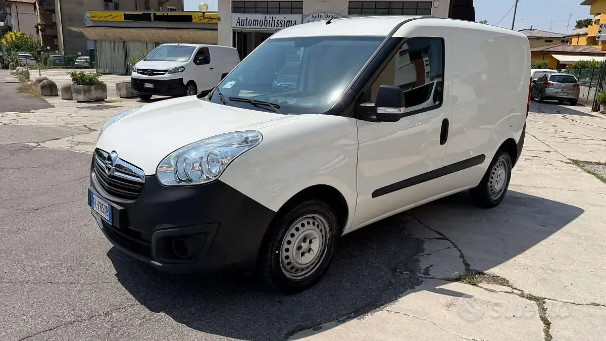 Usata Fiat Doblò 95 CV (69 kW) 2017 Monovolume