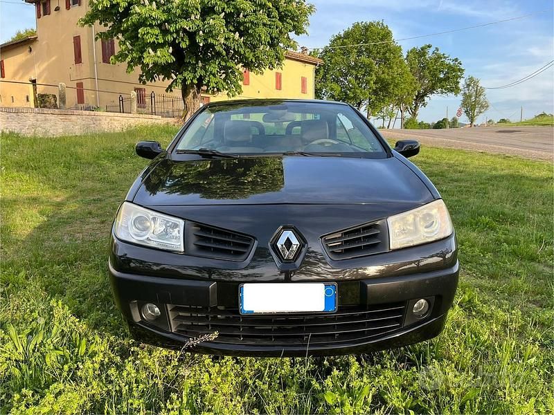 Usata Renault Mégane Cabriolet 106 CV (77 kW) 2007 Nero Cabrio