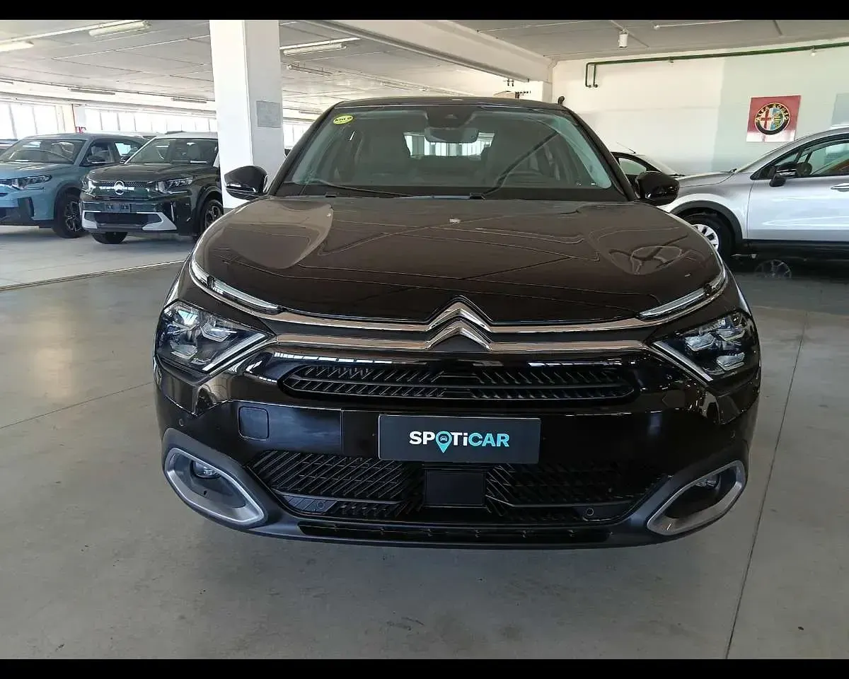 Nuova Citroën C4 PureTech 131 CV (96 kW) 2025 Pearl black SUV