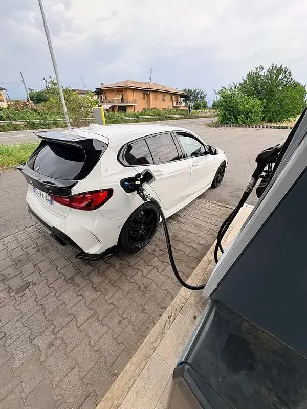 Usata BMW 116 M Sport 116 CV (85 kW) 2020 Bianco Utilitaria