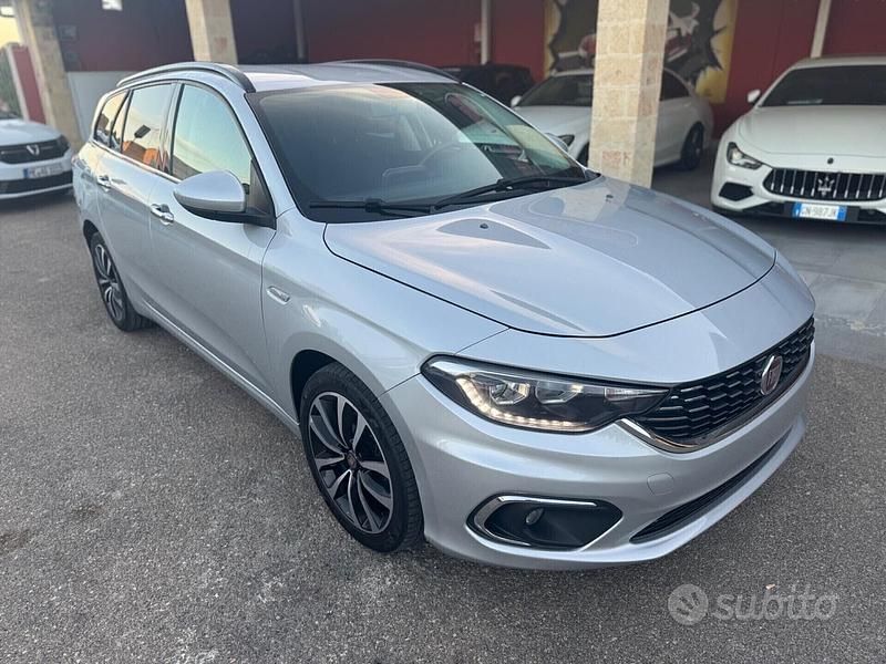 Usata Fiat Tipo Lounge 120 CV (88 kW) 2017 Grigio Station wagon