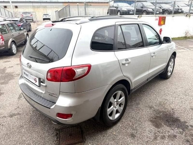 Usata Hyundai Santa Fe Dynamiq 155 CV (114 kW) 2007 Grigio SUV