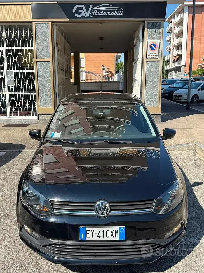 Usata VW Polo Trendline 60 CV (44 kW) 2015 Nero Berlina