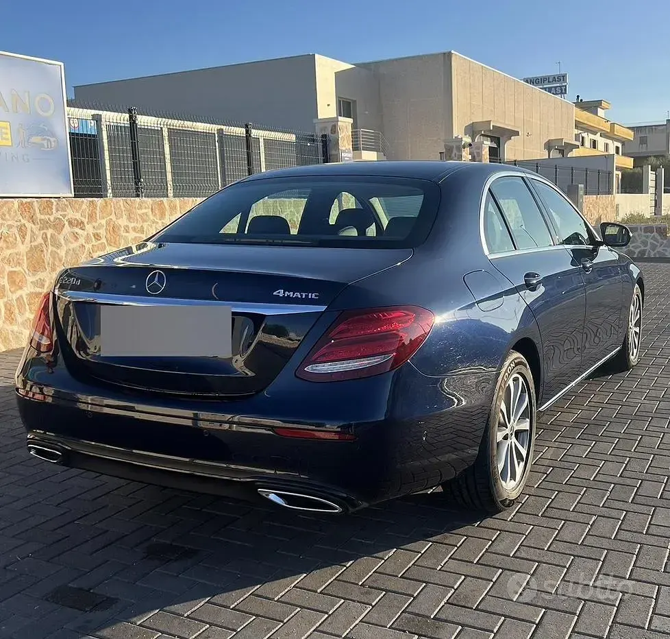 Usata Mercedes E220 194 CV (142 kW) 2018 Berlina