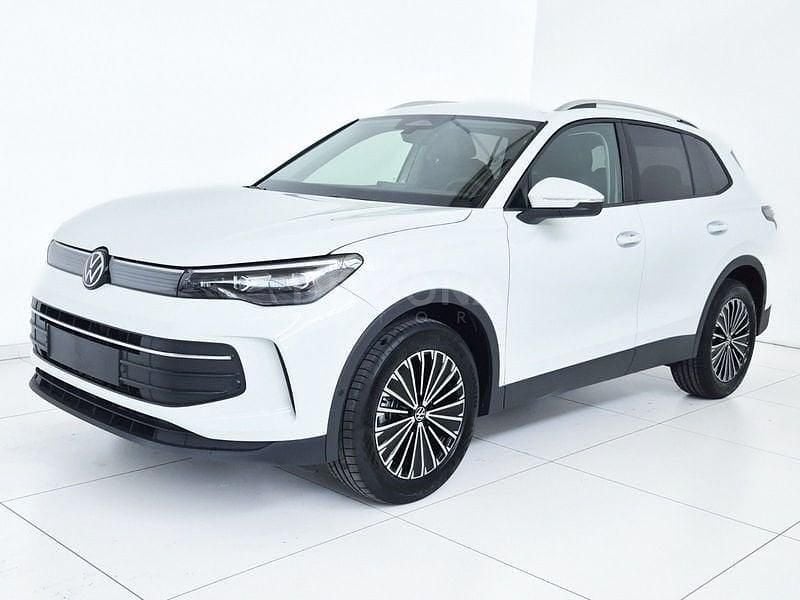 Bianco Nuova 2025 VW Tiguan Life SUV | 41.200 € (Buon prezzo) - Immagine 1/4